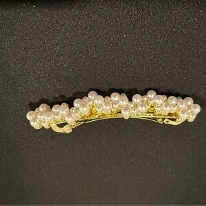 Elegant Pearl Hair Barrette